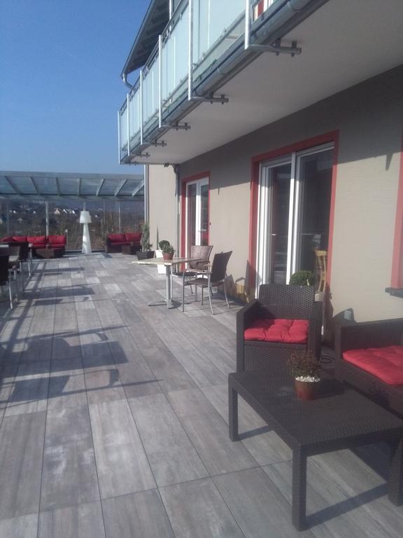 Hotel-Restaurant-Weingut Kapellenhof Klotten Exteriör bild